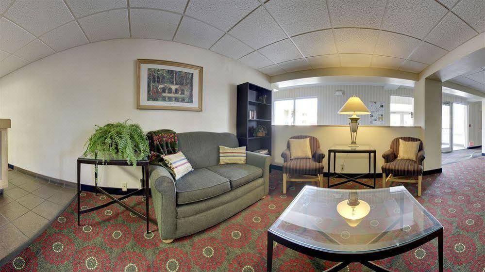 Photo of Livingroom in Cedar Falls