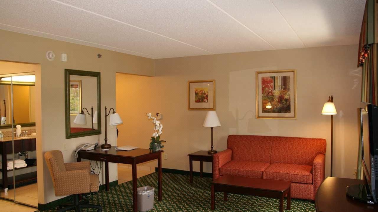 Photo of Livingroom in Lenox