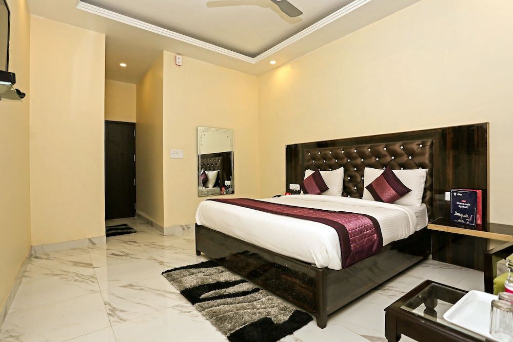 Photo of Bedroom in Mahipalpur