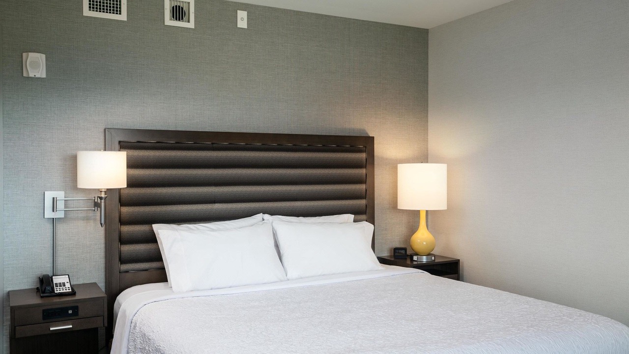 Photo of Bedroom in Maple Leaf