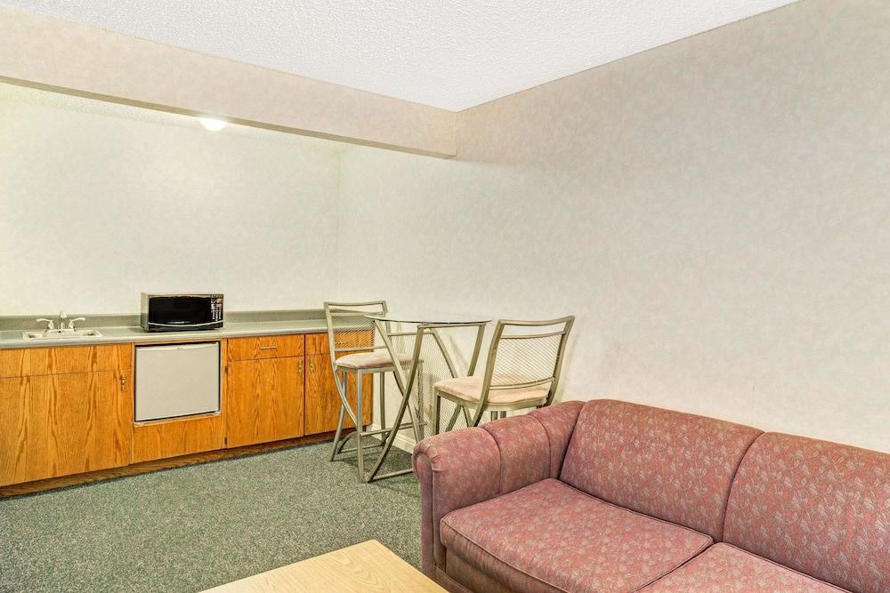 Photo of Livingroom in Carson City
