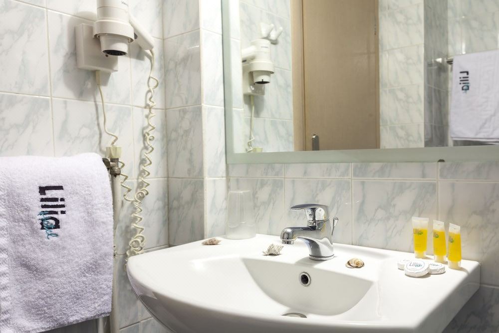 Photo of Bathroom in Pasalimani