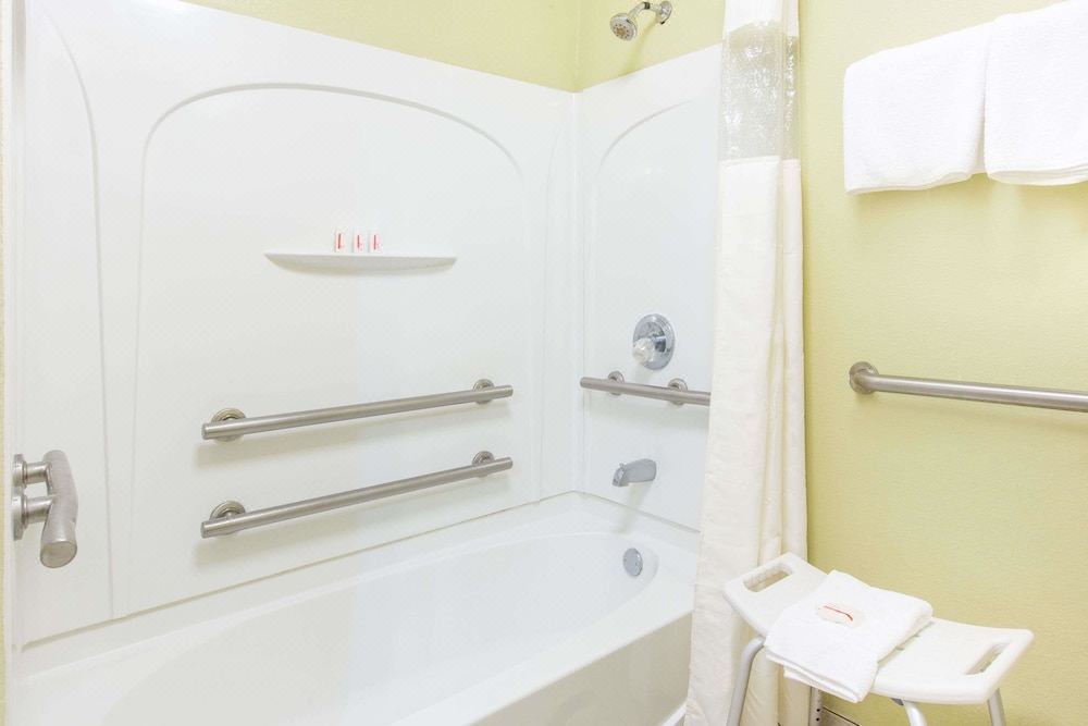 Photo of Bathroom in Ripley