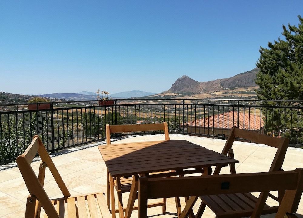 Photo of Patio Balcony in San Giuseppe Jato