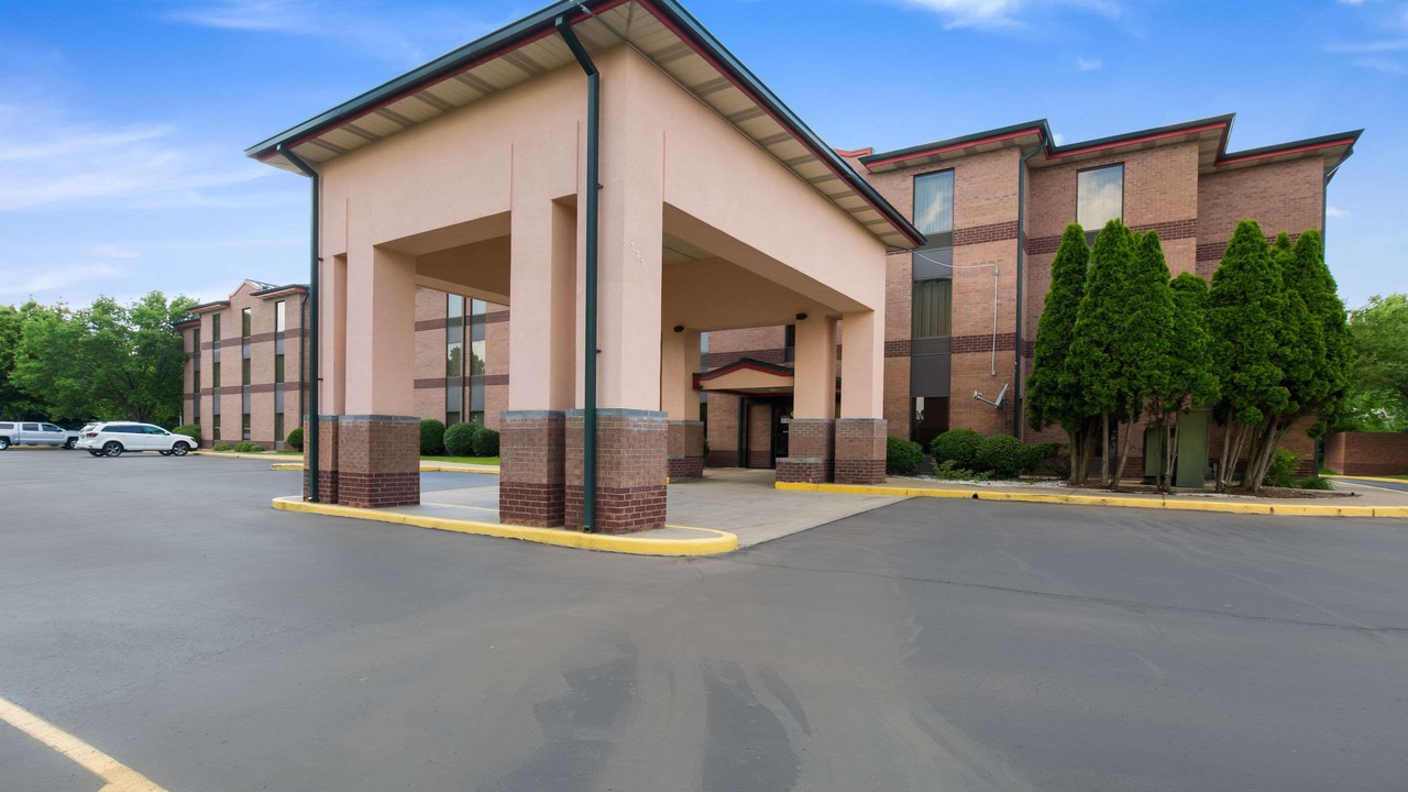 Photo of Buildings in Sellersburg