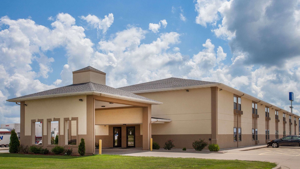 Photo of Buildings in Morton