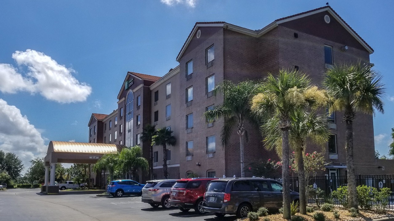 Photo of Buildings in Deltona Lakes