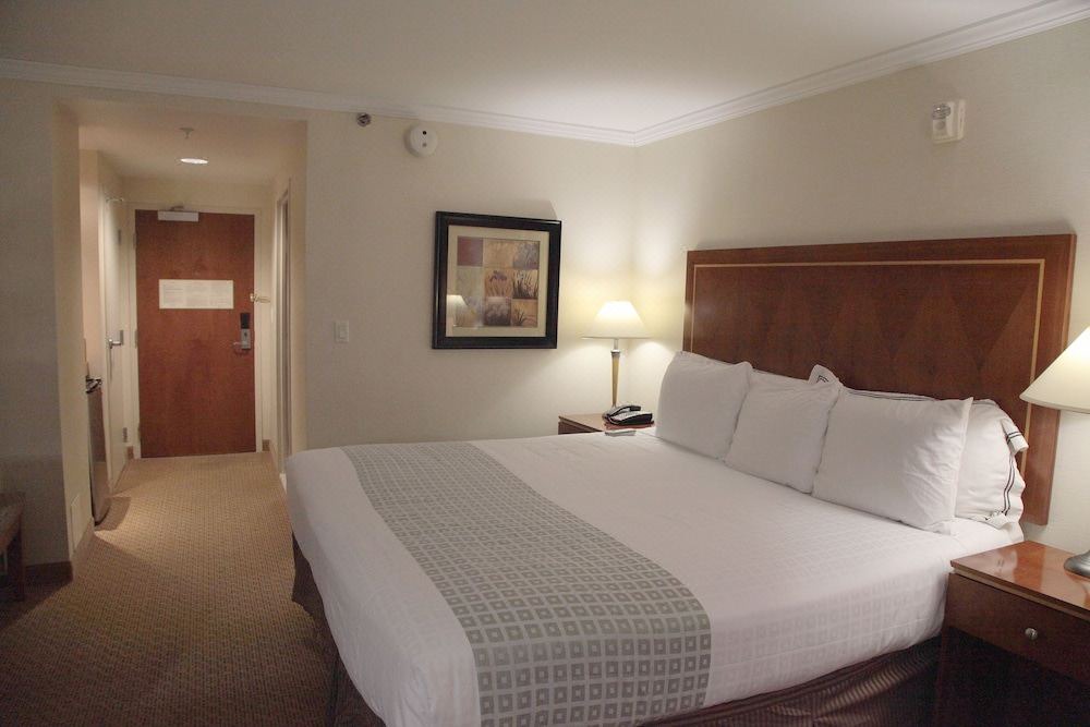 Photo of Bedroom in Carteret