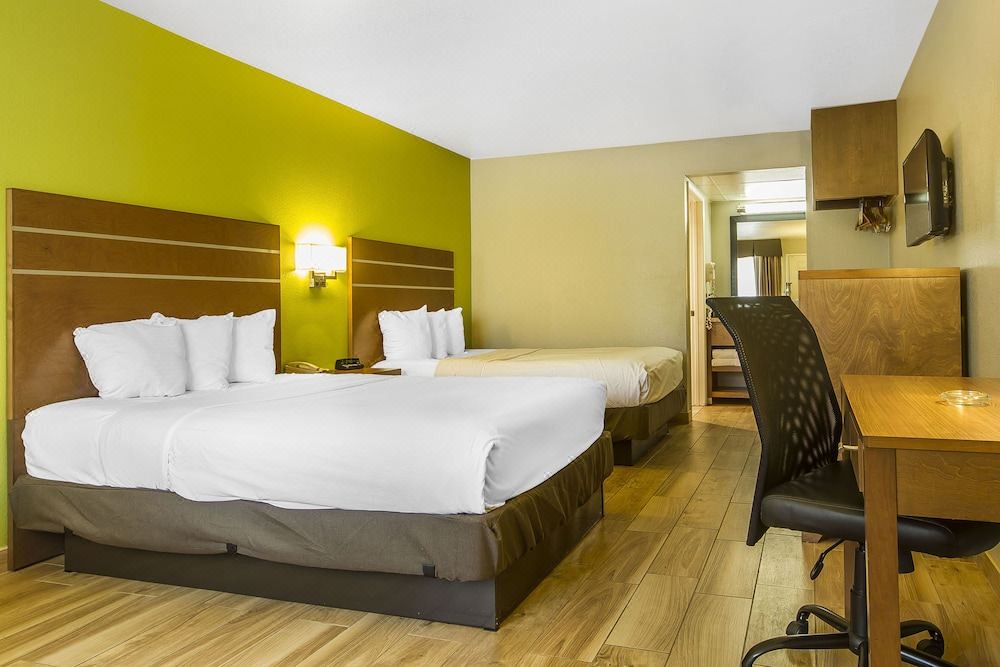Photo of Bedroom in Pacific