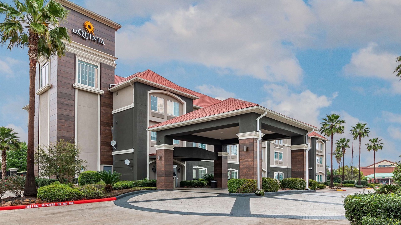 Photo of Buildings in Tomball