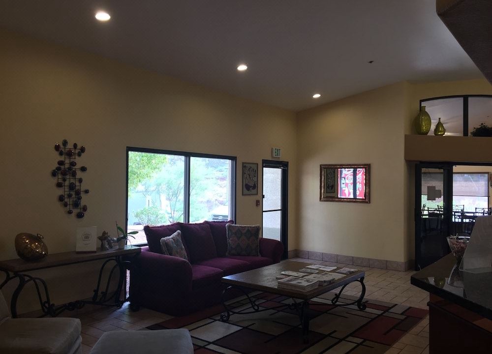 Photo of Livingroom in Globe