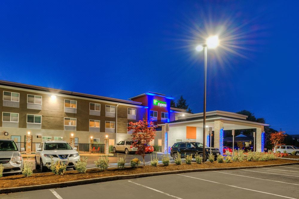Photo of Buildings in Newberg