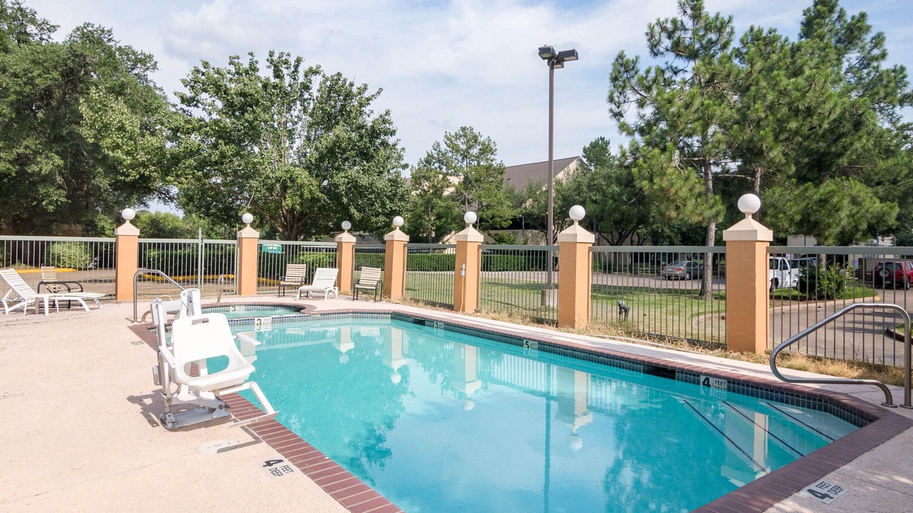 Photo of Outdoor in Memorial