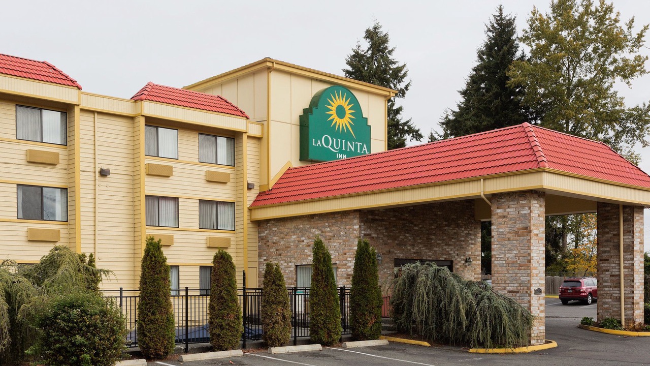 Photo of Buildings in Paine Field-Lake Stickney