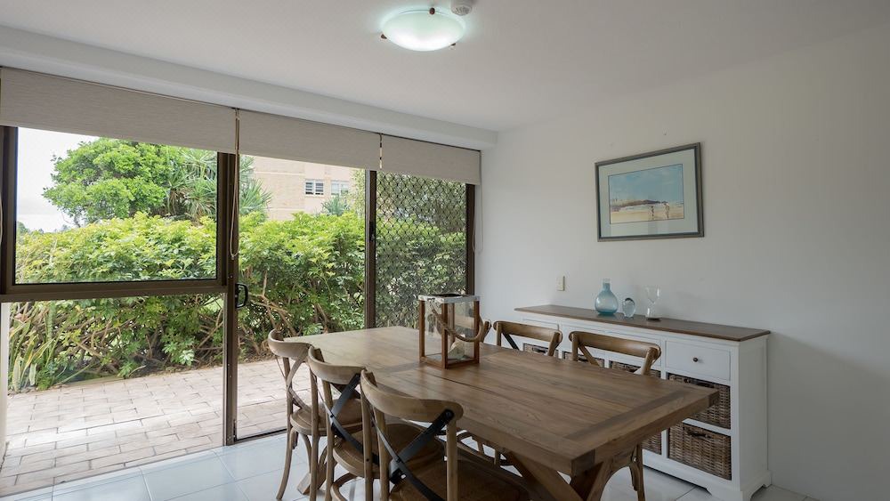 Photo of Livingroom in Main Beach