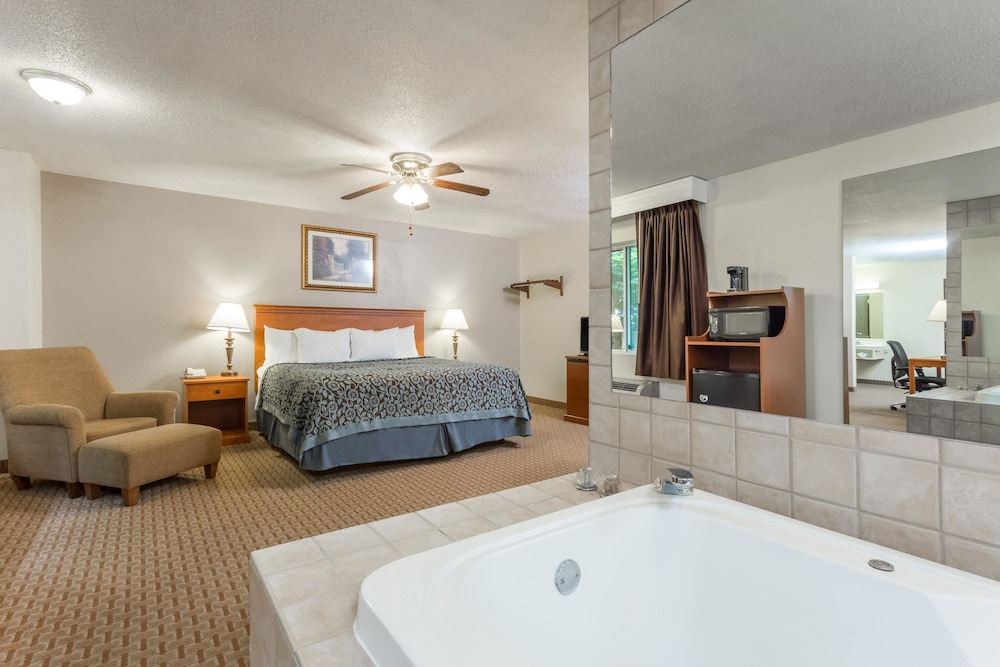 Photo of Livingroom in Kaukauna