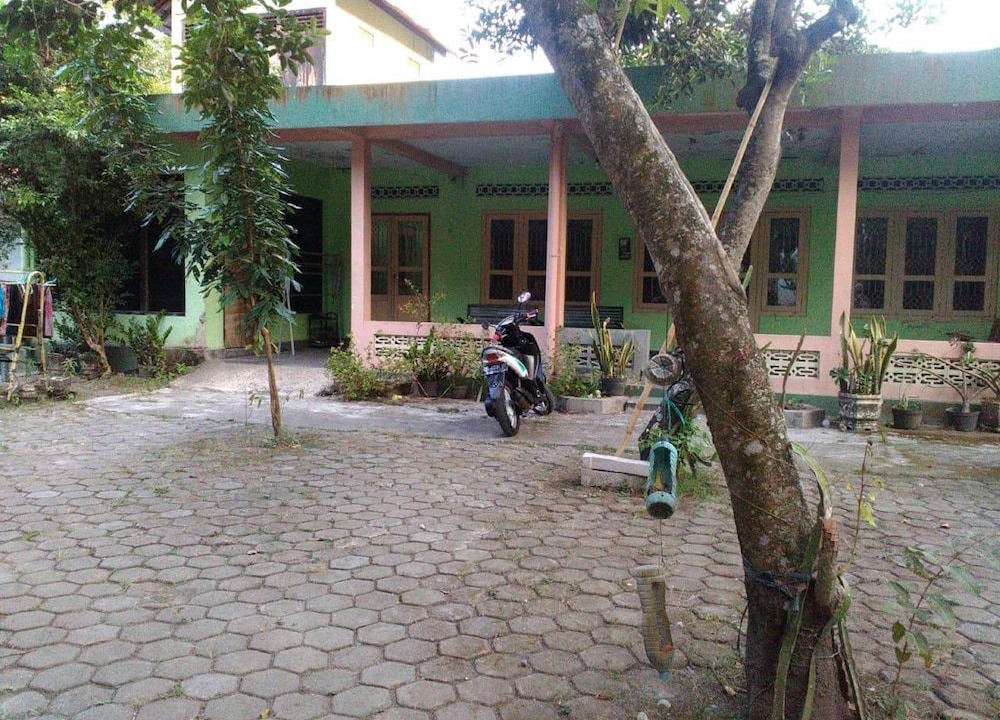 Photo of Others in Srimulyo