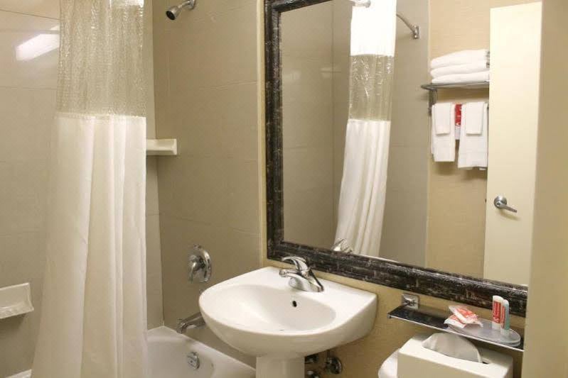 Photo of Bathroom in Sunnyside