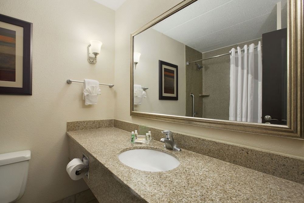 Photo of Bathroom in South Charleston