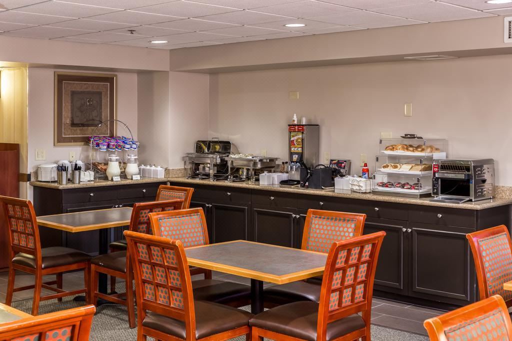Photo of Livingroom in Edwards Business Park