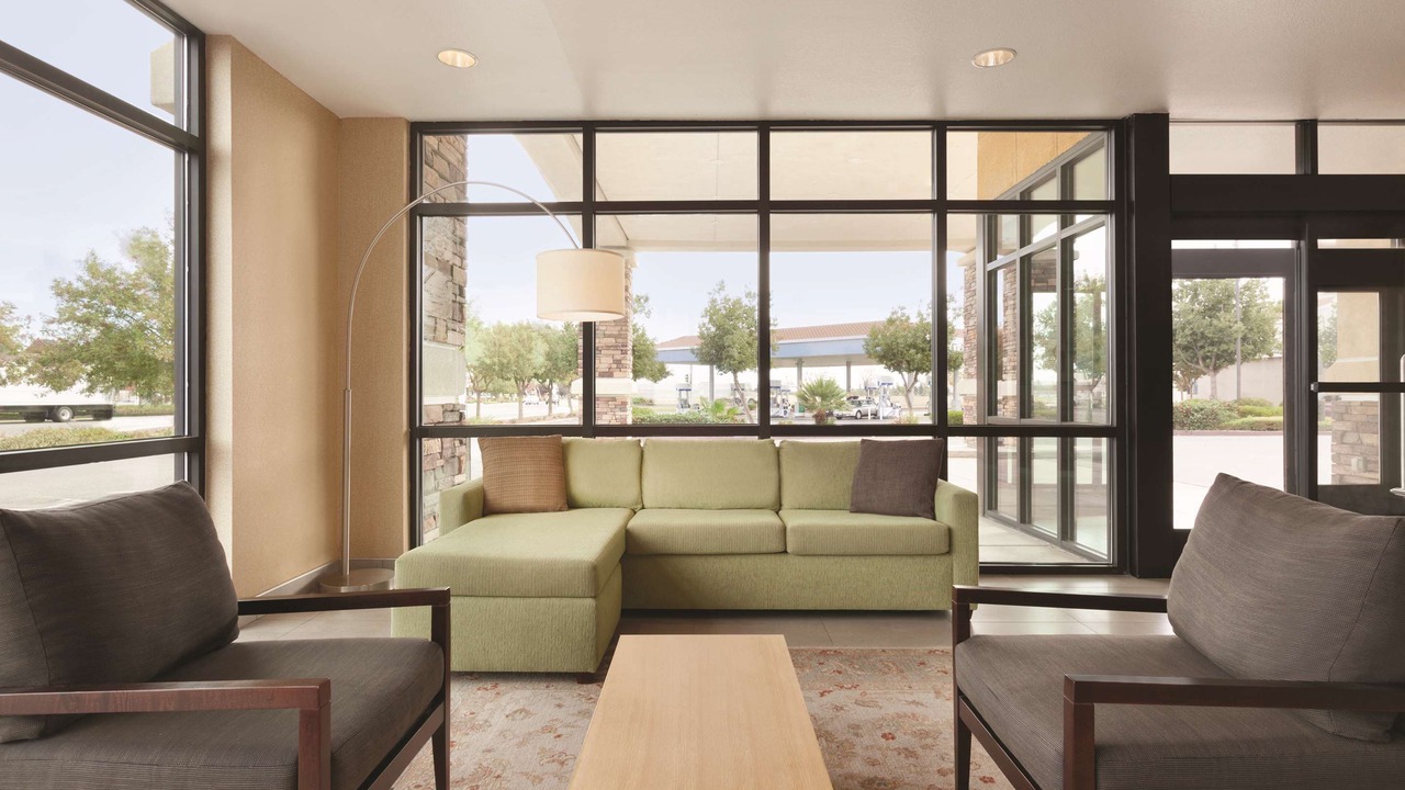 Photo of Livingroom in Dixon