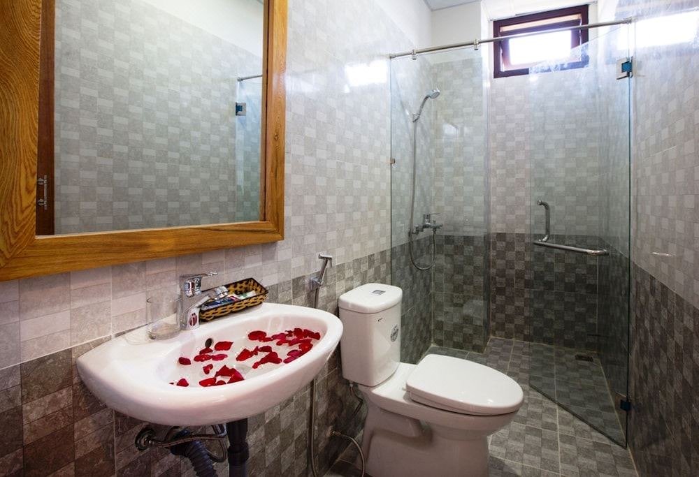 Photo of Bathroom in Minh An