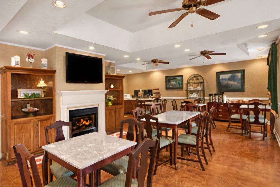 Photo of Livingroom in Martinsville