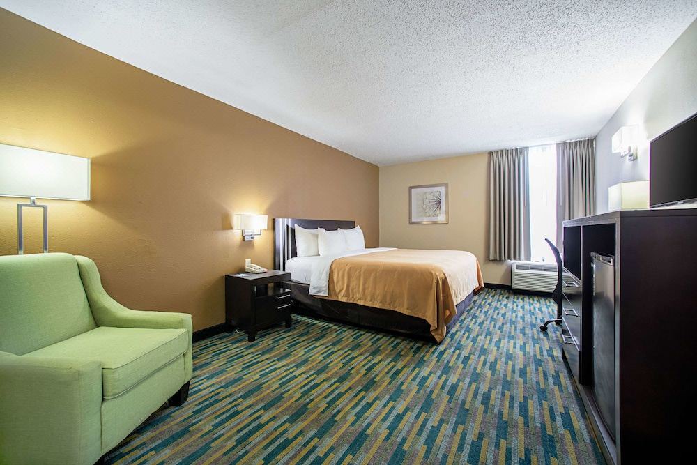 Photo of Bedroom in Pacific