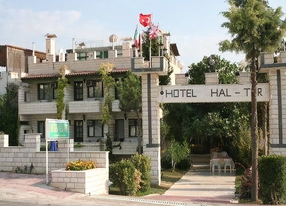 Photo of Buildings in Pamukkale City Centre