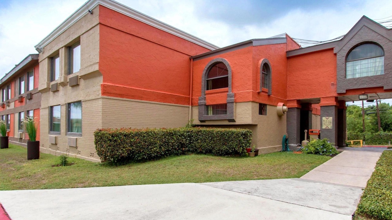 Photo of Buildings in San Antonio
