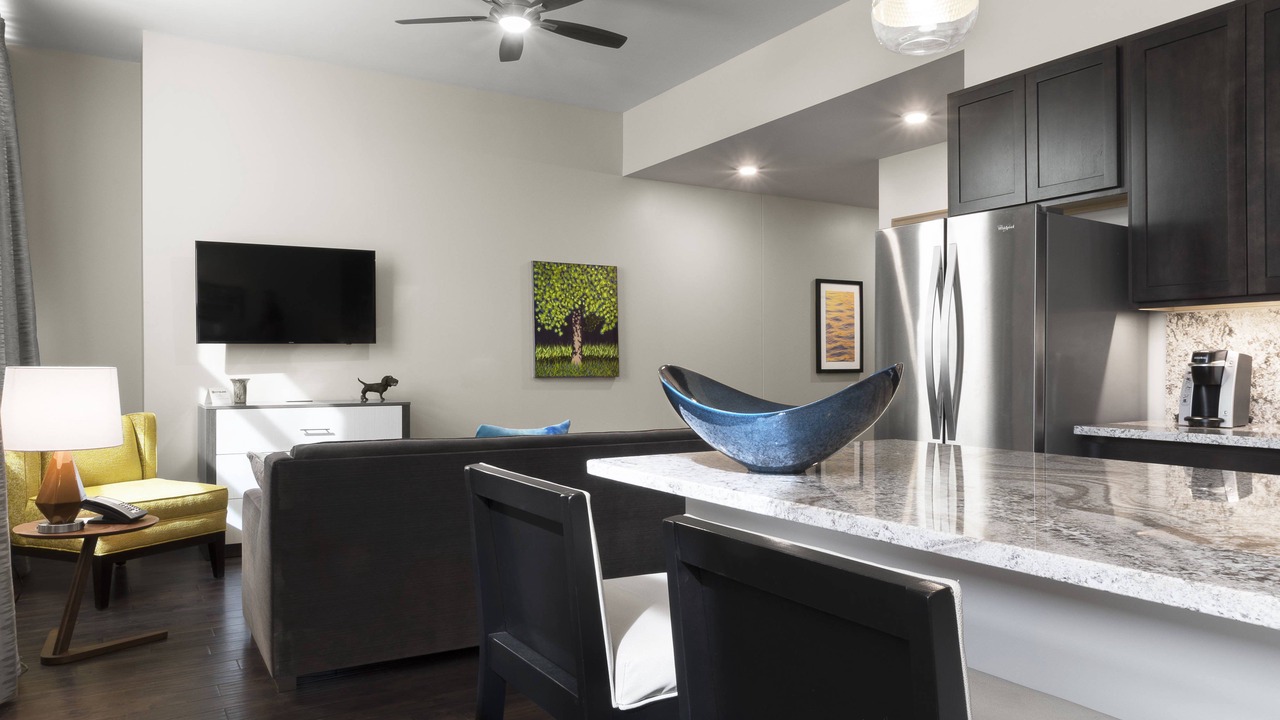 Photo of Livingroom in Downtown