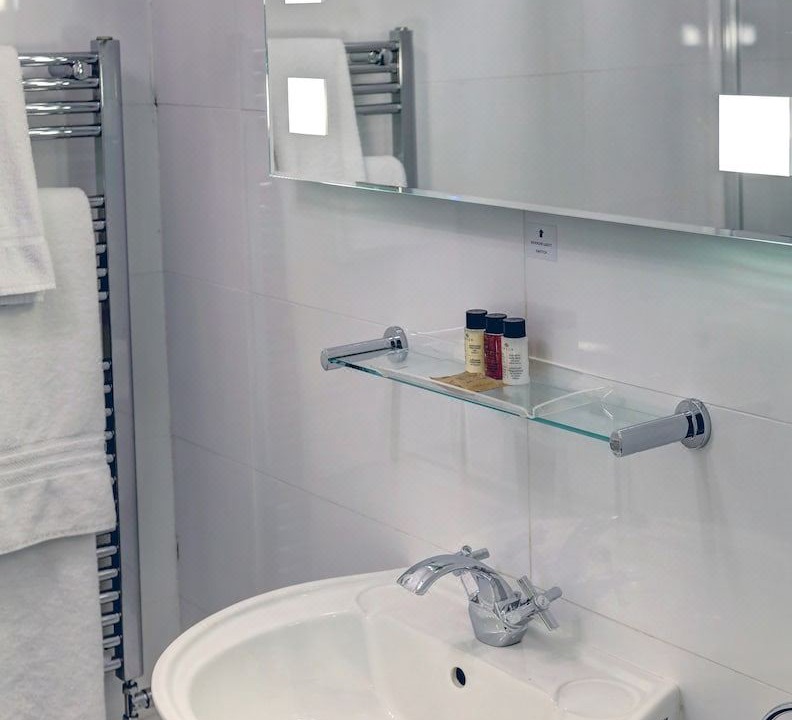 Photo of Bathroom in Purfleet