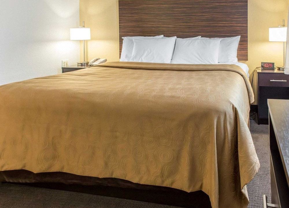 Photo of Bedroom in South Hills