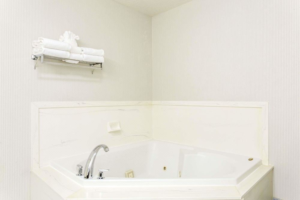 Photo of Bathroom in South Salt Lake