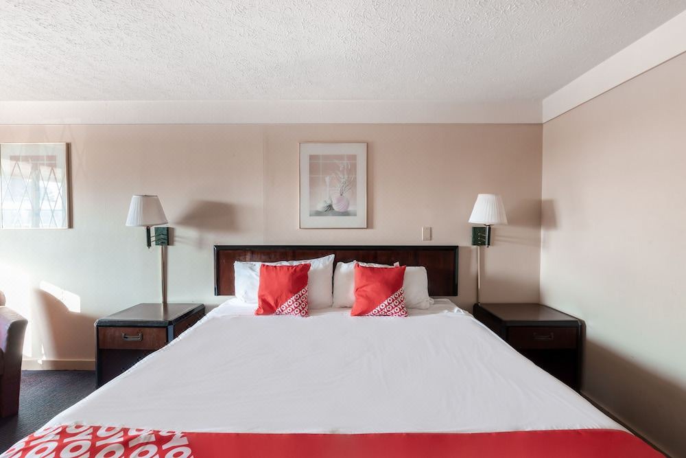 Photo of Bedroom in Wadsworth