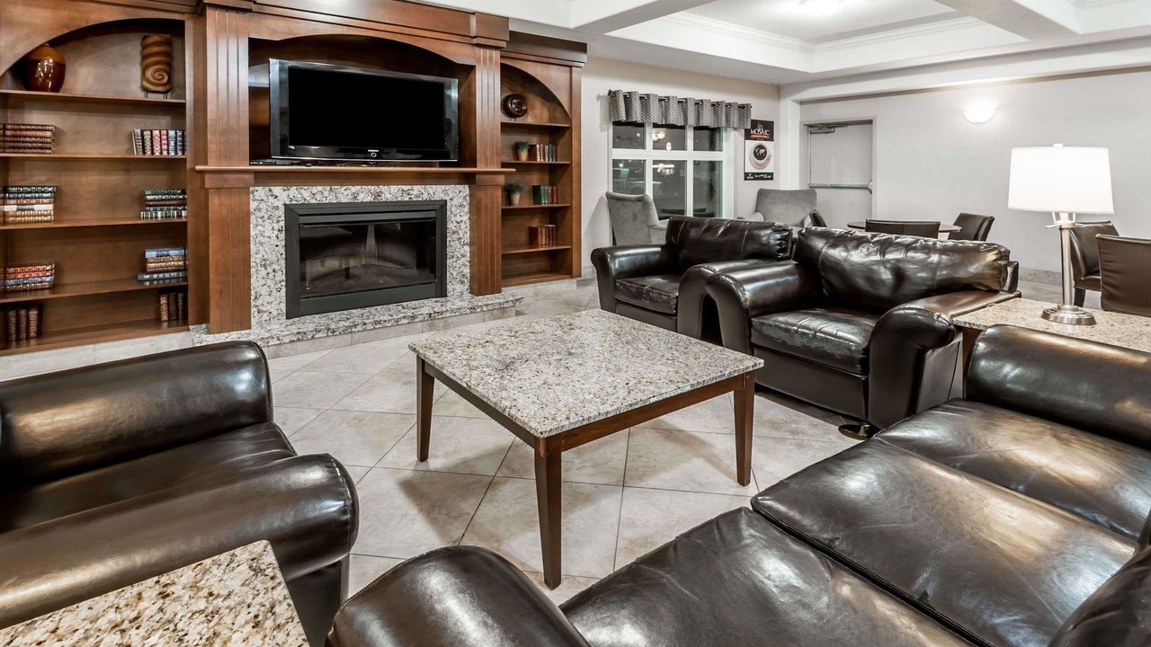 Photo of Livingroom in High River