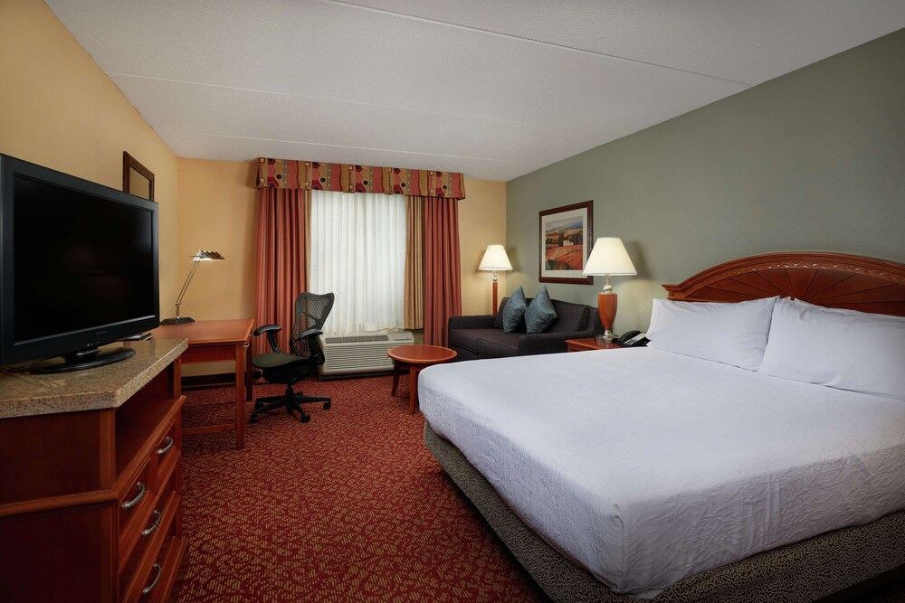 Photo of Bedroom in Central Newport News