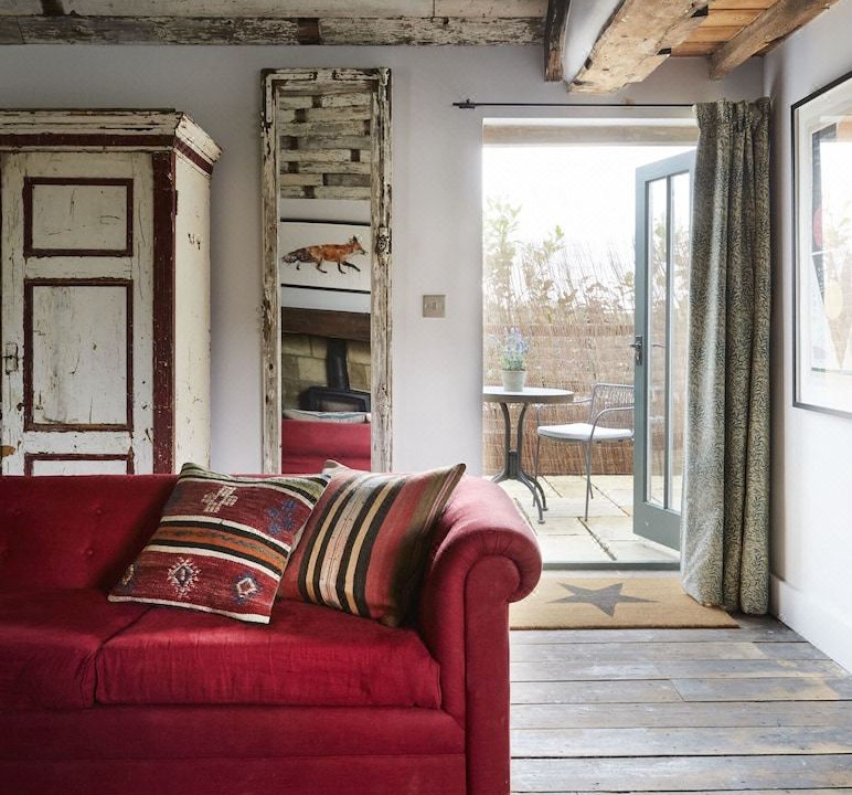 Photo of Livingroom in South Leigh
