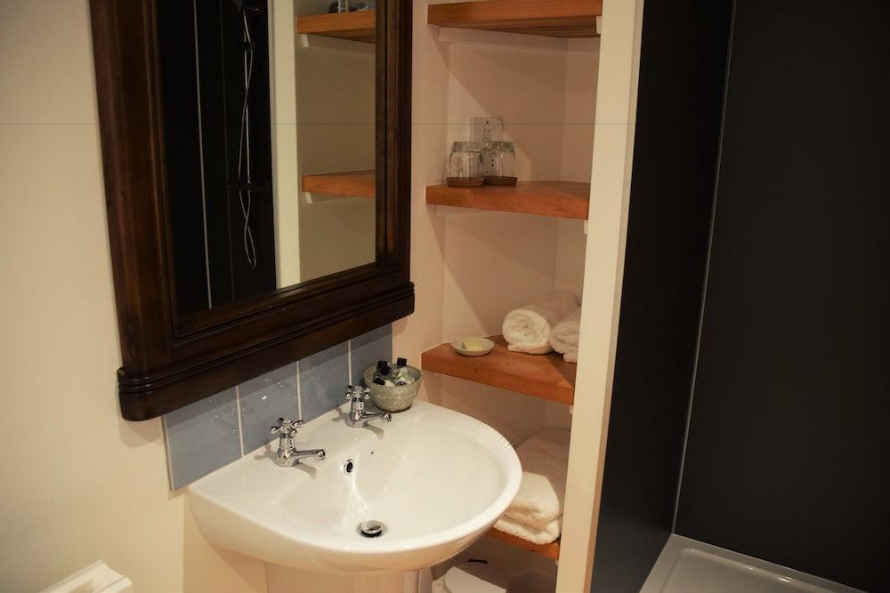 Photo of Bathroom in Old Deer
