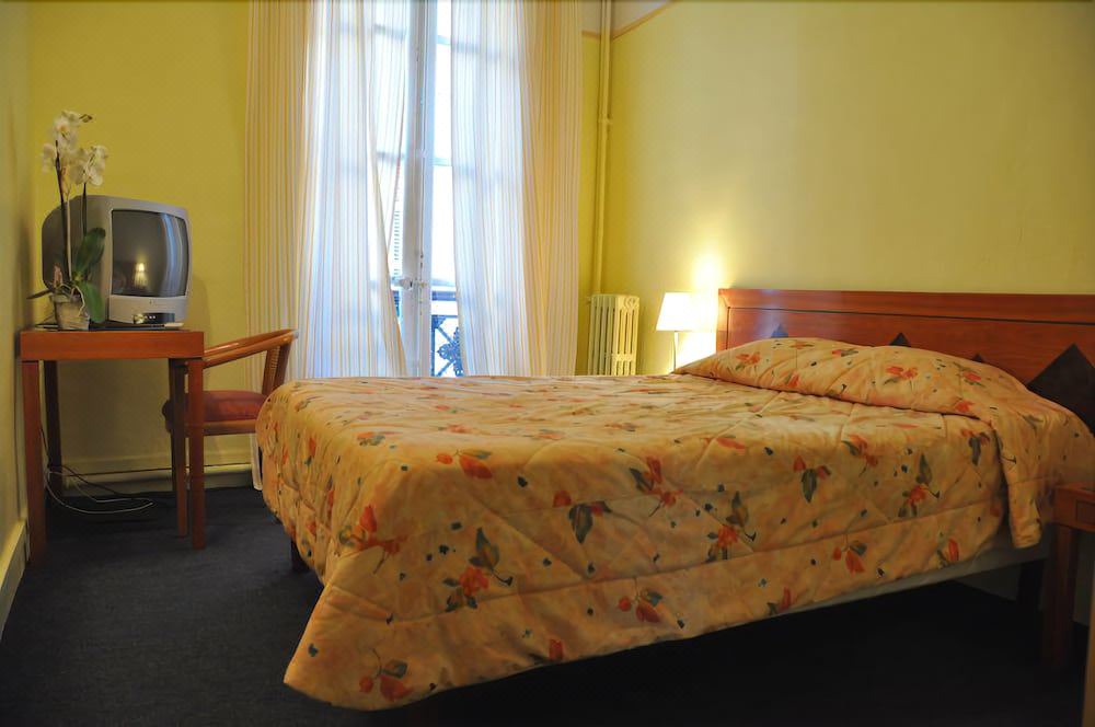 Photo of Bedroom in Palais de justice