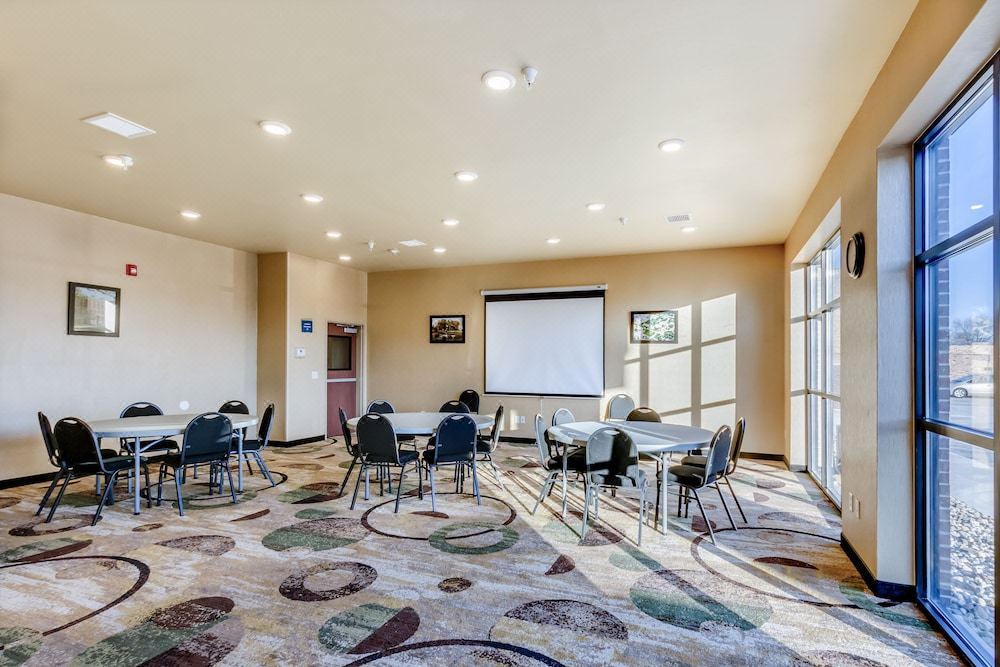 Photo of Livingroom in Waverly