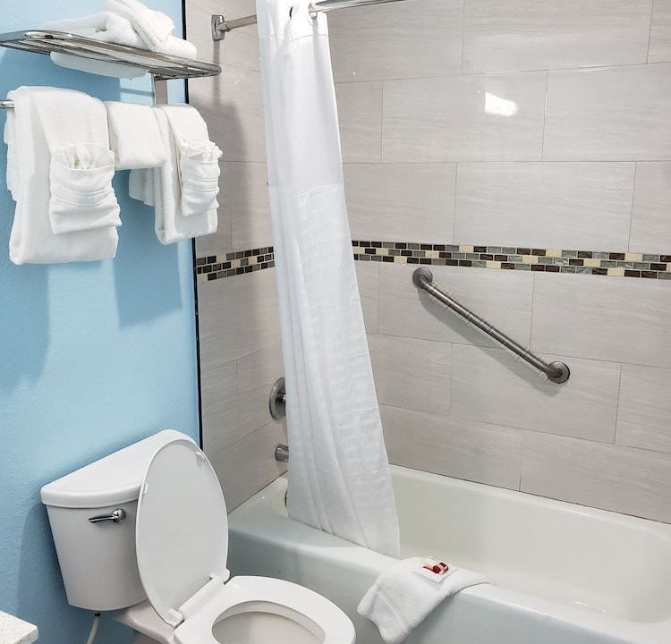 Photo of Bathroom in Florida City