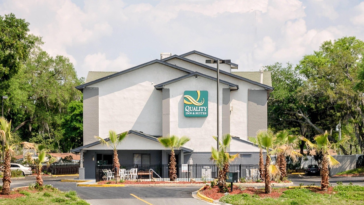 Photo of Buildings in Leesburg