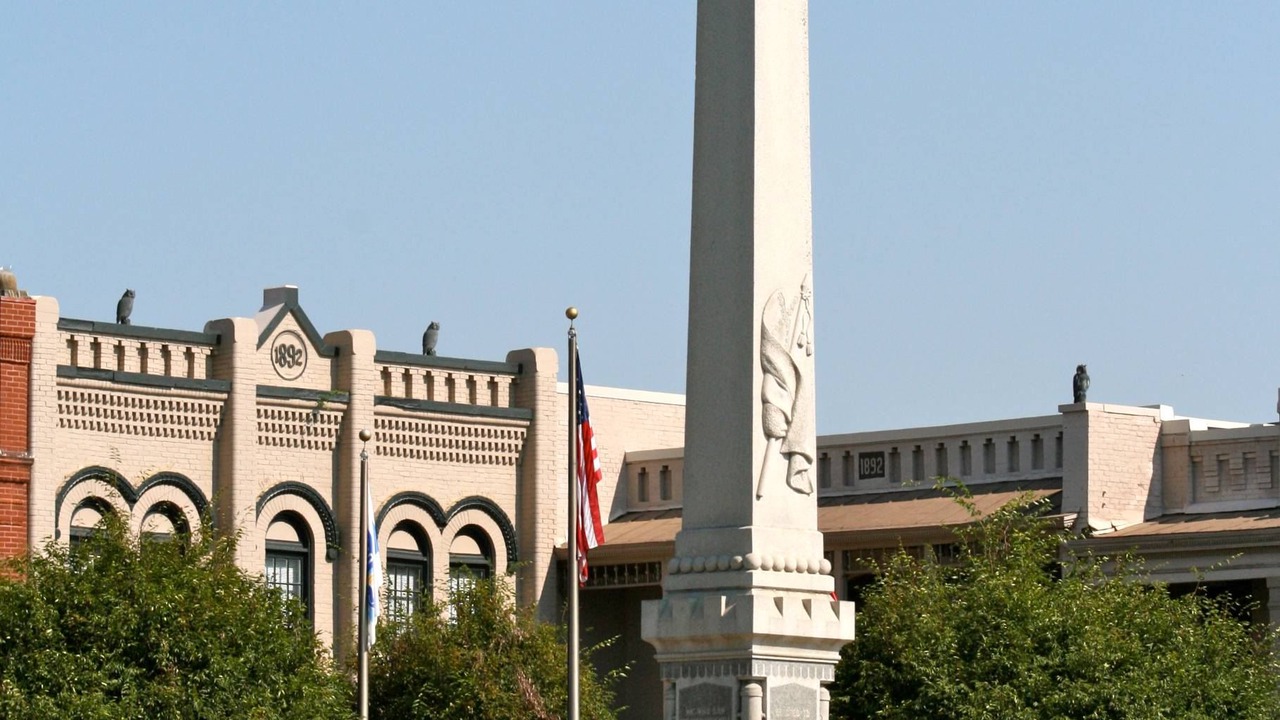 Photo of Buildings in Franklin