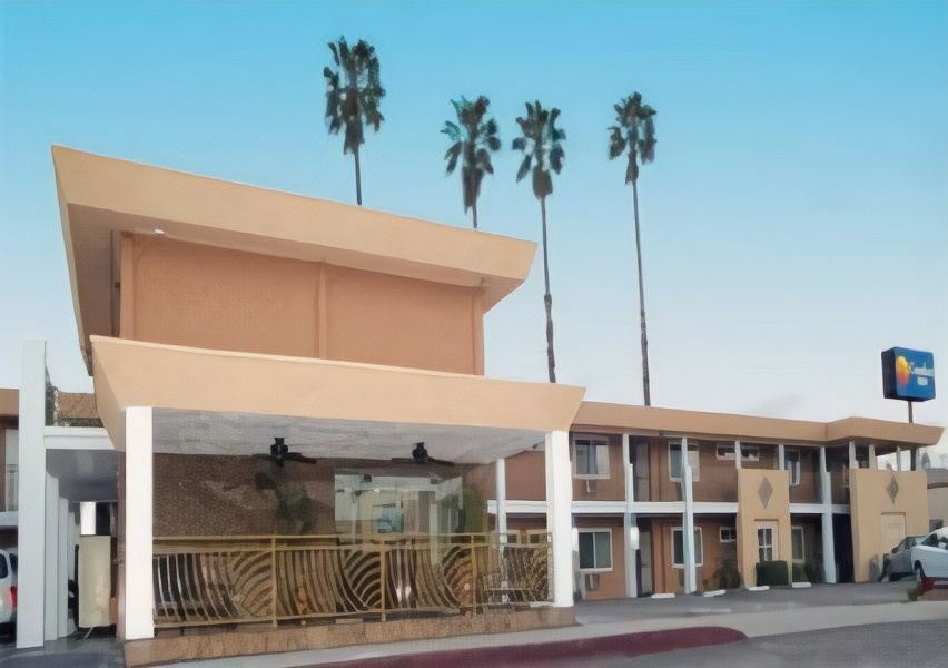 Photo of Buildings in Roseville - Fleet Ridge