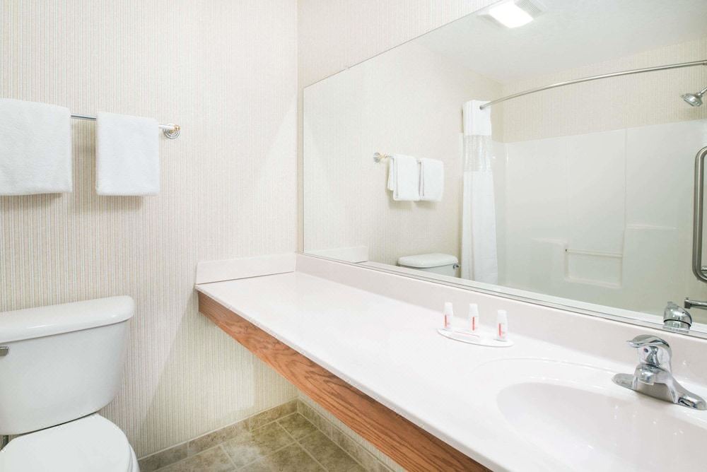 Photo of Bathroom in Oacoma