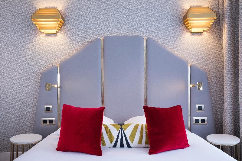 Photo of Bedroom in Chaillot