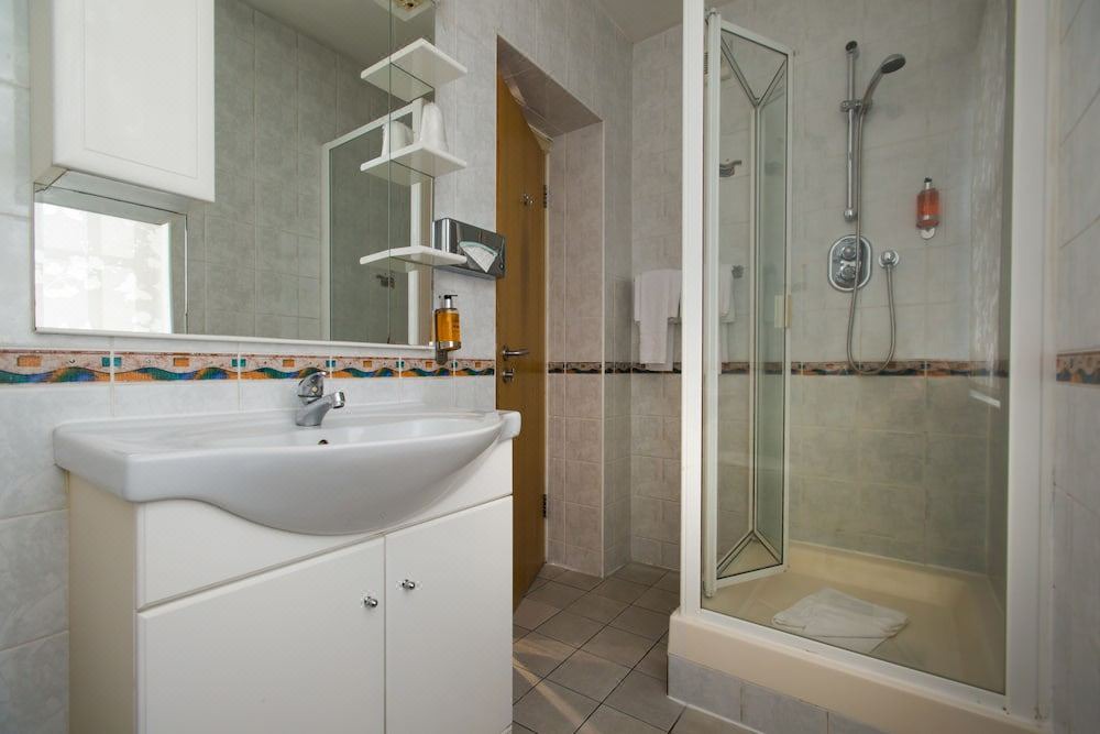 Photo of Bathroom in Warwick