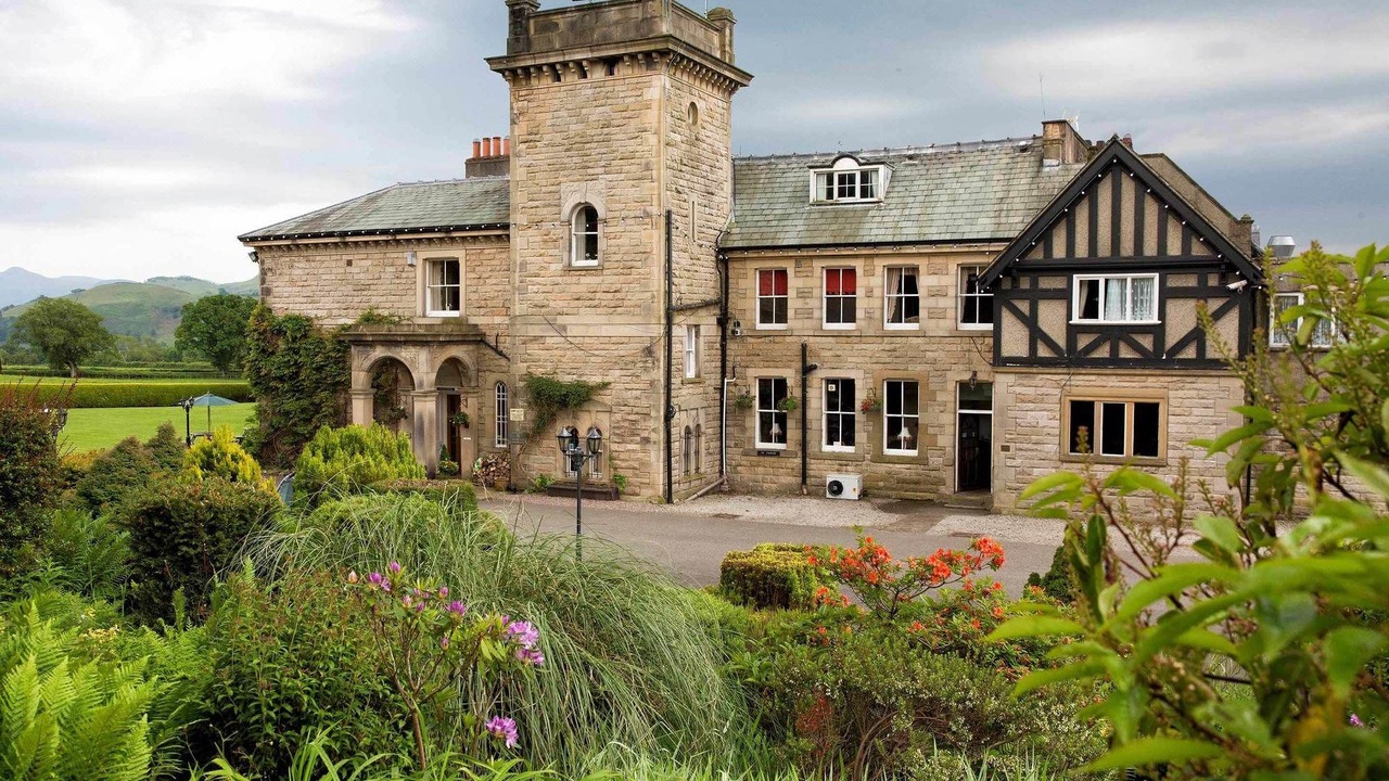 Photo of Buildings in Embleton