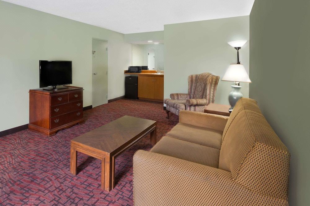 Photo of Livingroom in McComb